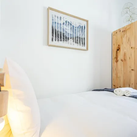 Guest house April Square By Lisbon With Sintra *