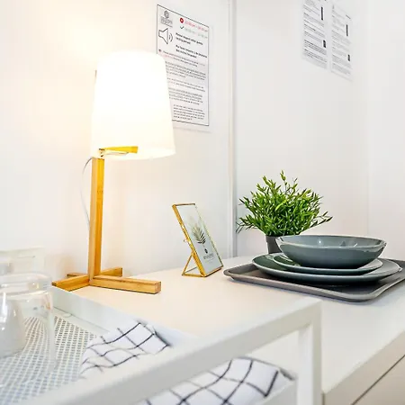 April Square By Lisbon With Sintra - Shared Bathrooms