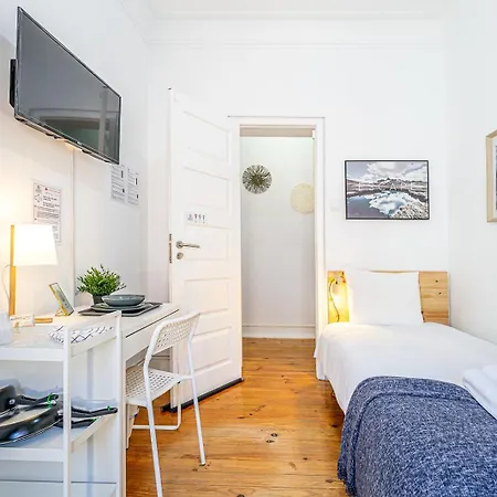 Pensionat April Square By Lisbon With Sintra - Shared Bathrooms