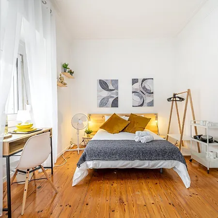 April Square By Lisbon With Sintra - Shared Bathrooms * Amadora