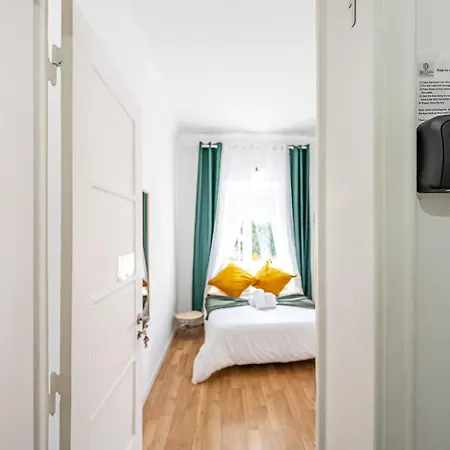 April Square By Lisbon With Sintra - Shared Bathrooms Amadora