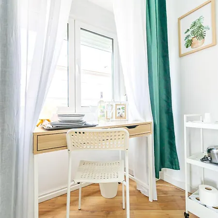 April Square By Lisbon With Sintra - Shared Bathrooms