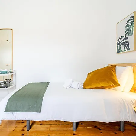 April Square By Lisbon With Sintra Guest house