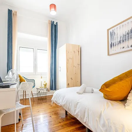 April Square By Lisbon With Sintra - Shared Bathrooms