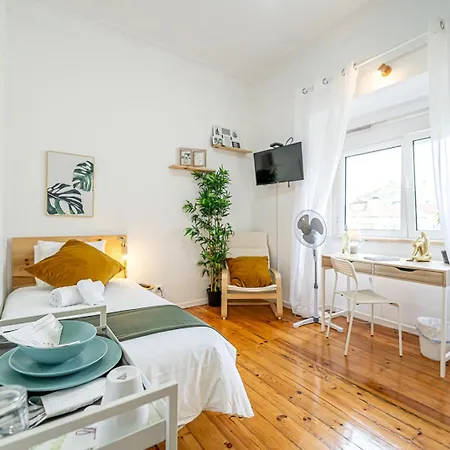 April Square By Lisbon With Sintra - Shared Bathrooms