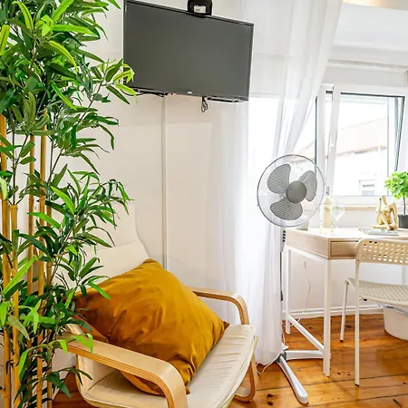 April Square By Lisbon With Sintra Guest house *